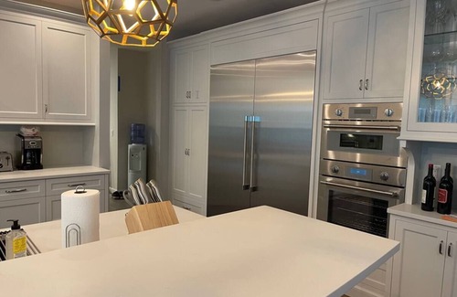 Noank House | Relax, Indulge, and Experience!