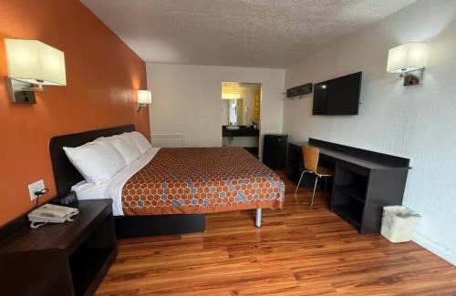 Summit Station Hotel | Relax Inn by OYO Columbus OH I 70