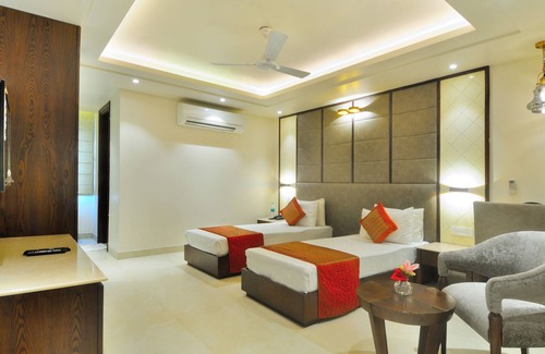 Patel Nagar Hotel | Relax Inn