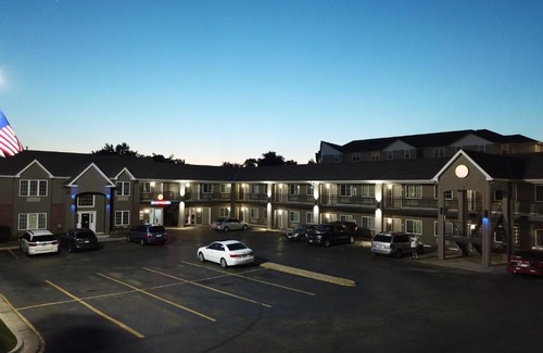 Omaha Hotel | Relax Inn Motel and Suites Omaha