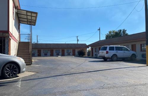 Sunshine Hotel | Relax Inn-Plaquemine