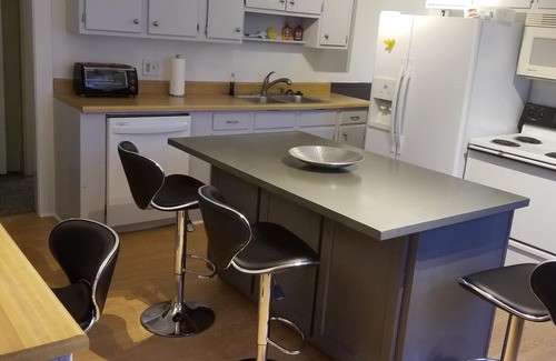 Evansville House | Relax Inn this Knotty & Nice entire Home