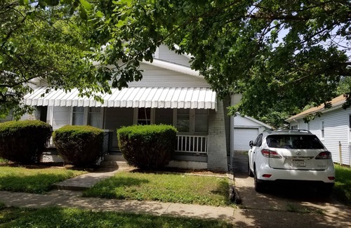 Evansville House | Relax Inn this Knotty & Nice entire Home