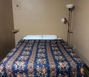 Streator Hotel | Relax Inn