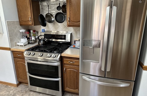 Wauwatosa House | Relax Near Everything in Milwaukee