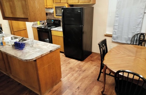 Lawton House | Relax near Fort Sill