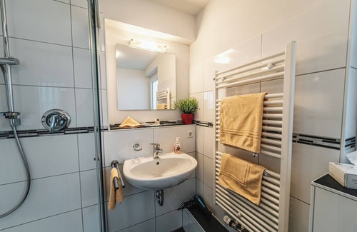 Altglashutten Bed & Breakfast | Relax Pension 01 Feldberg including Breakfast, Dinner, and Hochschwarzwald Card