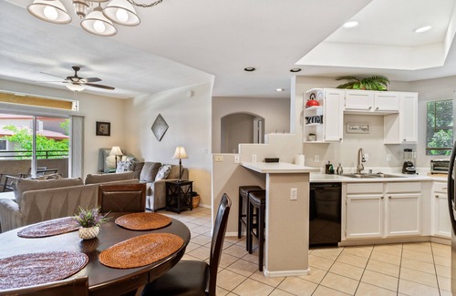 North Mountain Condo | Relax Poolside in your private, Clean, Beautiful, Quiet Vacation Condo