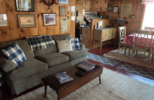 South Casco Cottage | Relax & Recharge! Tranquil Family-Owned, Sebago Lake Area, Pets free