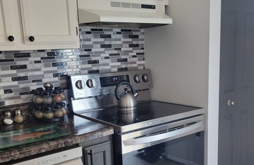 Windsor Mill House | Relax, renew and restore- quiet yet convenient to major cities.