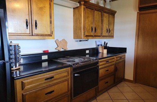 Utopia Cabin | Relax & Renew at Sunset Ridge - Close to Lost Maples and Garner State Parks