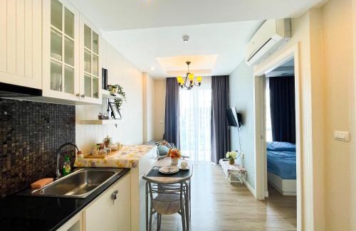 Saen Suk Apartment | Relax room &The Blu x Bangsaen BHB