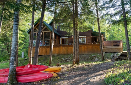 Chertsey House | Relax Sur le Lac bord de l’eau avec spa CITQ258834