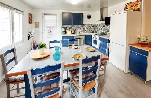 Vitry-en-Charollais House | Relax to the fullest in this beautiful vacation home with pool access.