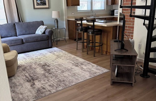 Cody House | Relax, unwind and enjoy!