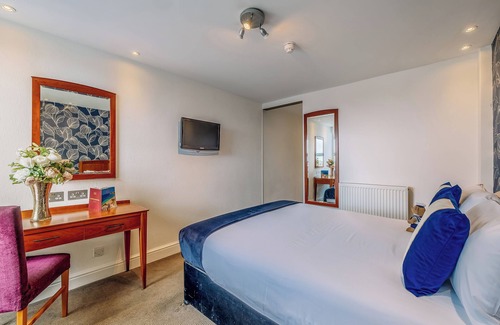 Westcliff-on-Sea Hotel | Relax & Unwind in a Beautiful Seaside Setting Near Southend Attractions