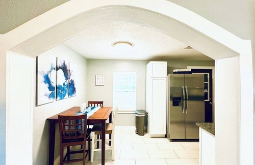 Nederland House | Relax & Unwind in 2BR 1BA Home in Quiet Neighborhood