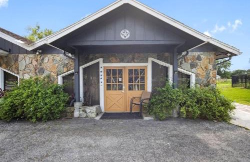 Durant House | Relax & Unwind, Peaceful, Private Retreat