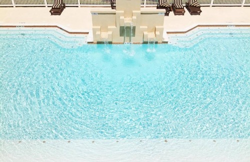 South Padre Island Condo | Relax & Unwind-Snowbird-friendly, short walk to beach, 2 pools, gated community