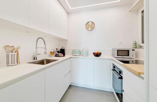 Castagnola Apartment | Relax with Lake View & Private Parking