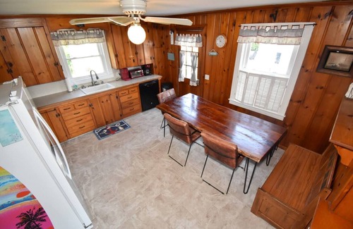 Eastward Look House | Relax with the whole family at this peaceful place to stay