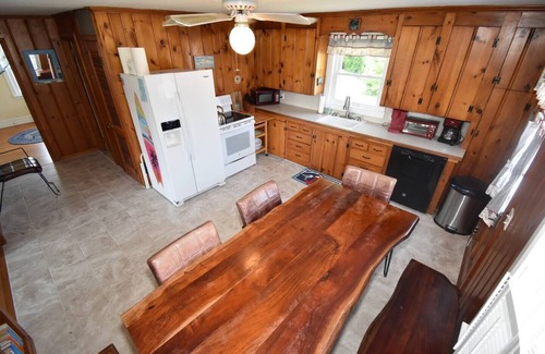 Eastward Look House | Relax with the whole family at this peaceful place to stay