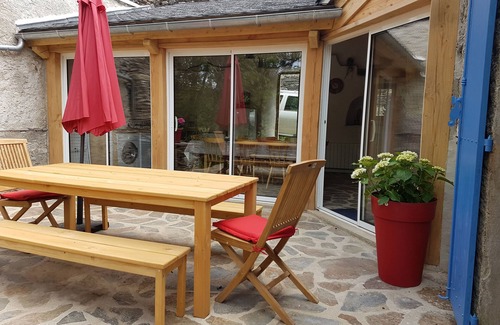 Les Vanels House | Relaxation and nature by the river.