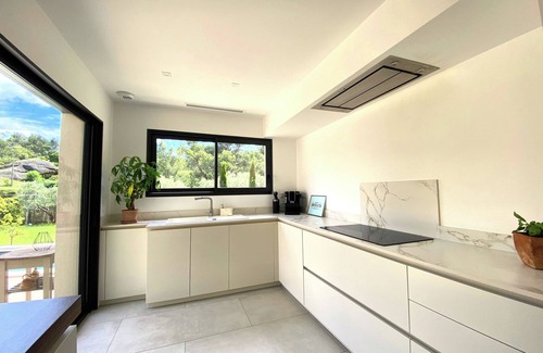 Beaumes-de-Venise Villa | Relaxation guaranteed: villa with pool and indoor patio in Provence!