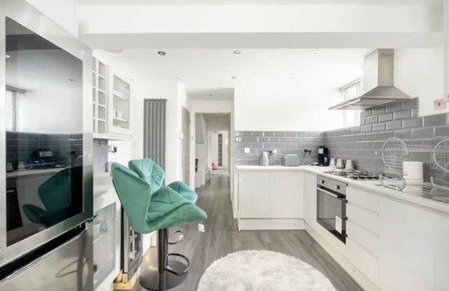 Uxbridge South House | Relaxation Oasis: Hot Tub Haven!