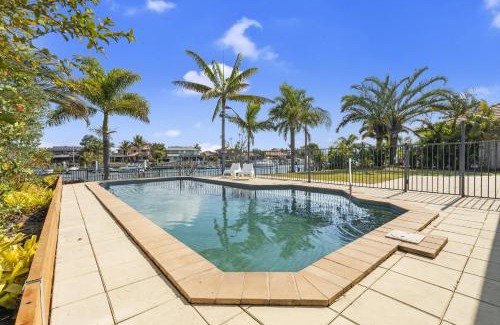 Banksia Beach House | Relaxation & Space in a Canal Home
