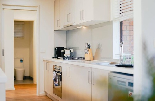 Rosebud House | Relaxed at Rosebud-Cosy 3 bedroom beach escape*