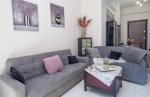 Kallithea Apartment | Relaxing 1 Bd Apt with Balcony in Kallithea