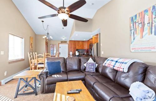 Breckenridge House | Relaxing 2BDR Getaway 10 Mins from Breck Adventure Awaits