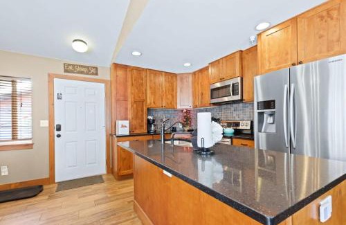 Breckenridge House | Relaxing 2BDR Getaway 10 Mins from Breck Adventure Awaits