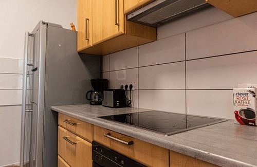 Simmering Apartment | Relaxing 2BR shared Apt. U3 Enkplatz