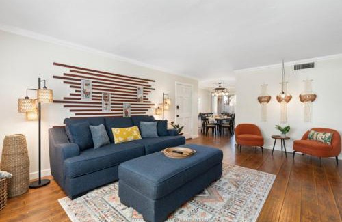 Villa Green House | Relaxing 3BR Condo in Phoenix with Pool, Hot Tub and Free Netflix Access