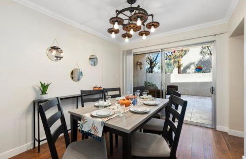 Villa Green House | Relaxing 3BR Condo in Phoenix with Pool, Hot Tub and Free Netflix Access