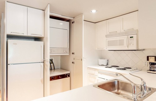 Whistler Village Apartment | Relaxing 4th-floor studio with ski/mountain views, gym, fireplace, washer/dryer