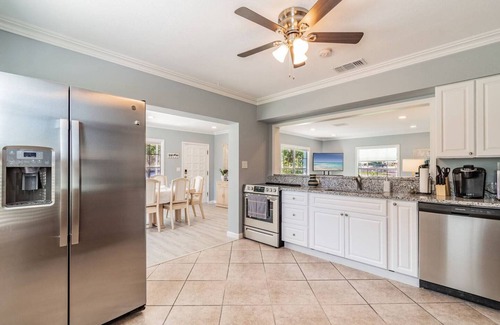 New Port Richey Apartment | Relaxing and Beautiful Stay Near Grand River