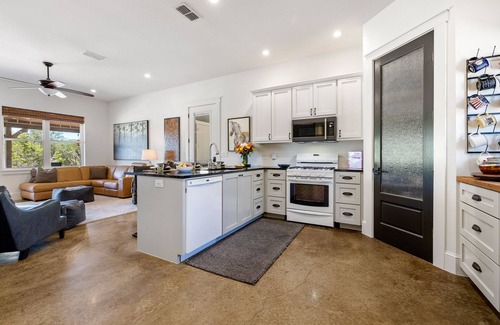 Austin House | Relaxing Austin Stay | Charming House on 5 Quiet Acres