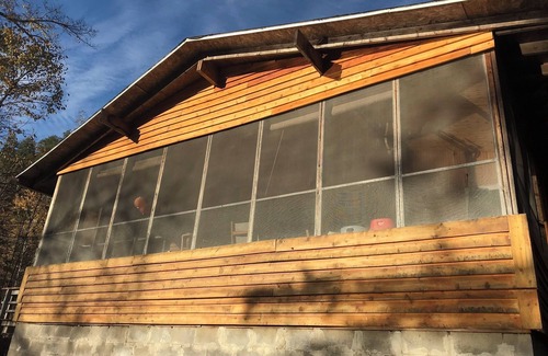 Labelle Ski Chalet | Relaxing by Lac Labelle with a roaring fire outside