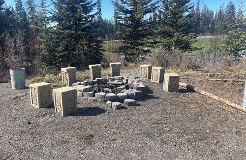 Lac Le Jeune Cabin | Relaxing Cabin by the pond