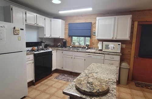 Longtown Cabin | Relaxing Cabin & Cottage close to the Lake Eufaula