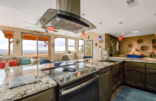 Rio Rancho House | Relaxing, comfortable home for entertaining or enjoying the view