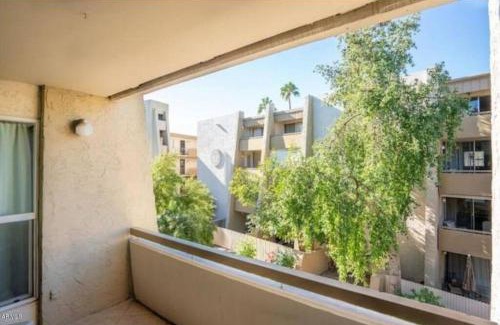 South Scottsdale Apartment | Relaxing Condo with Parking - Minutes to Old Town!