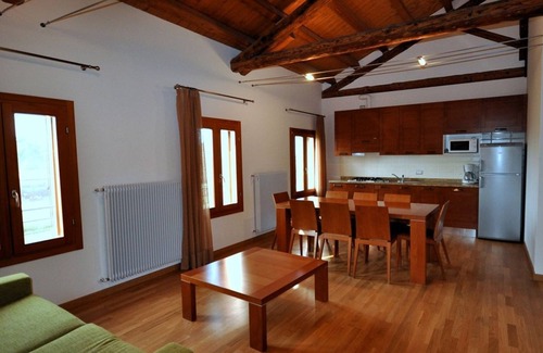 San Michele al Tagliamento Apartment | Relaxing escape in a green oasis