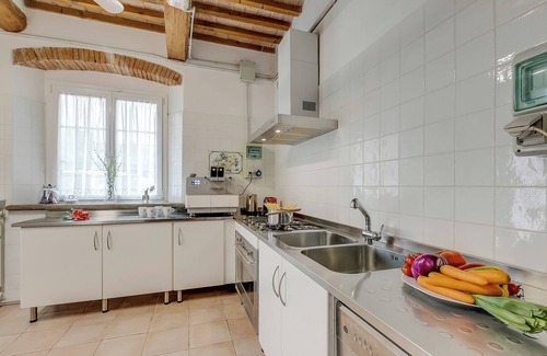 Civitella Paganico House | Relaxing Family Villa Roses Private Pool, Civitella Paganico, Italy