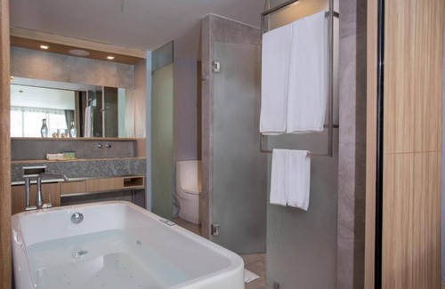 Khuekkhak Resort | Relaxing Family Room (2 Adults + 2 Children)(F4)