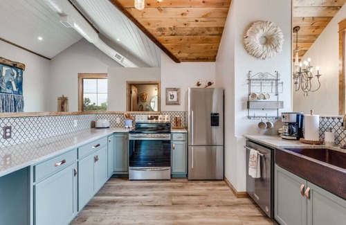 Oklahoma County Other | Relaxing Farm retreat on 40 acres in Arcadia