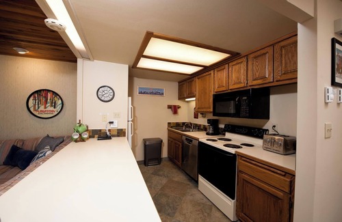 Purgatory Condo | Relaxing getaway at Purgatory Resort steps from ski lifts with mountain views